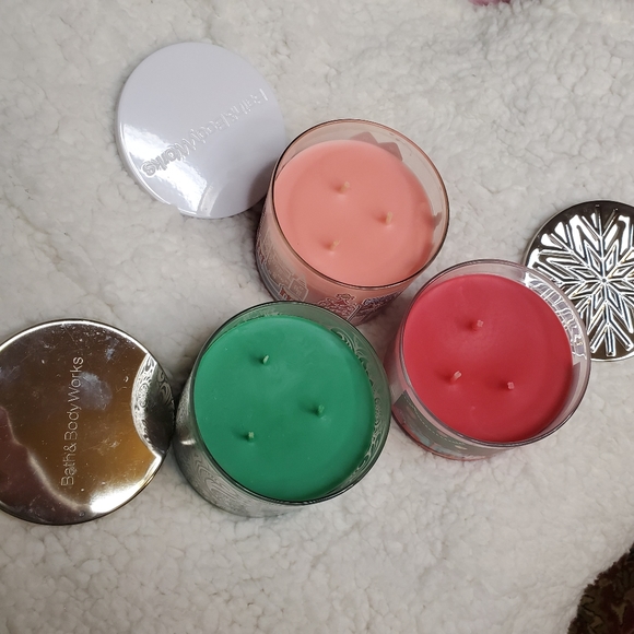 Bath & Body Works 3 Wick Winter Candles - NEW - Picture 2 of 14